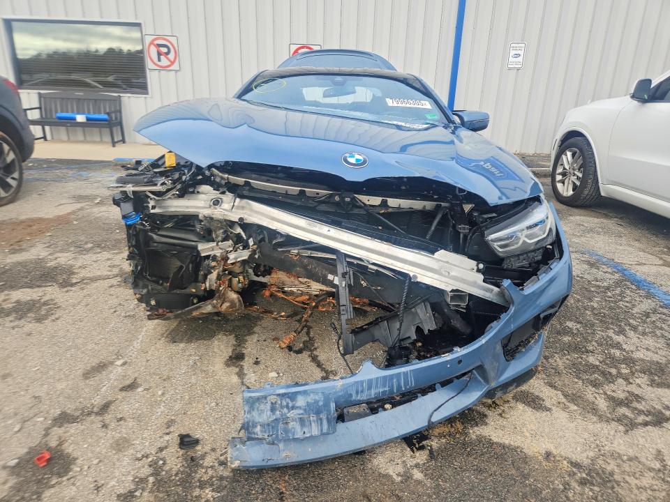 79966305 :رقم المزاد ، WBSAE0C08LCD86067 vin ، 2020 Bmw M8 مزاد بيع