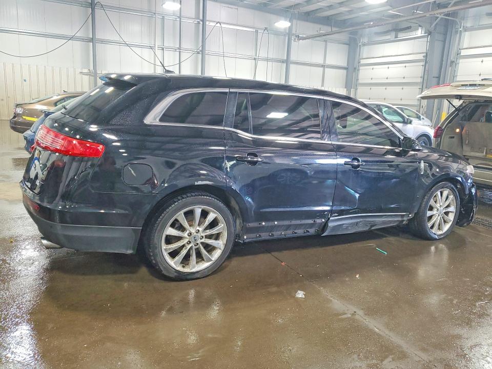 45820216 :رقم المزاد ، 2LMHJ5AT7BBJ54776 vin ، 2011 Lincoln Mkt مزاد بيع