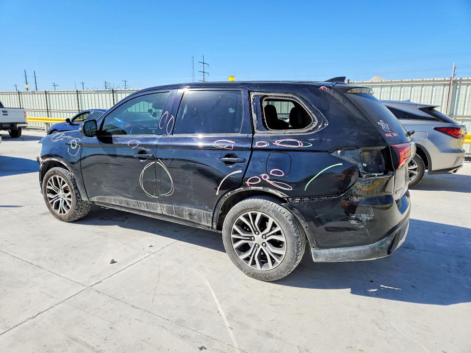 47043906 :رقم المزاد ، JA4AD3A3XJZ004857 vin ، 2018 Mitsubishi Outlander مزاد بيع