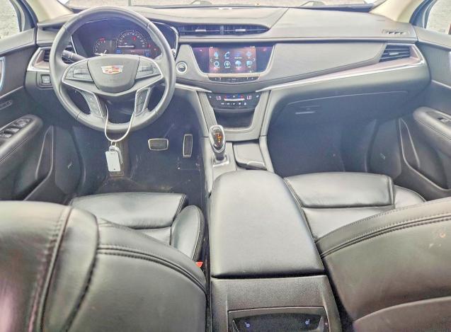 45734606 :رقم المزاد ، 1GYKNDRS7HZ261049 vin ، 2017 Cadillac Xt5 مزاد بيع