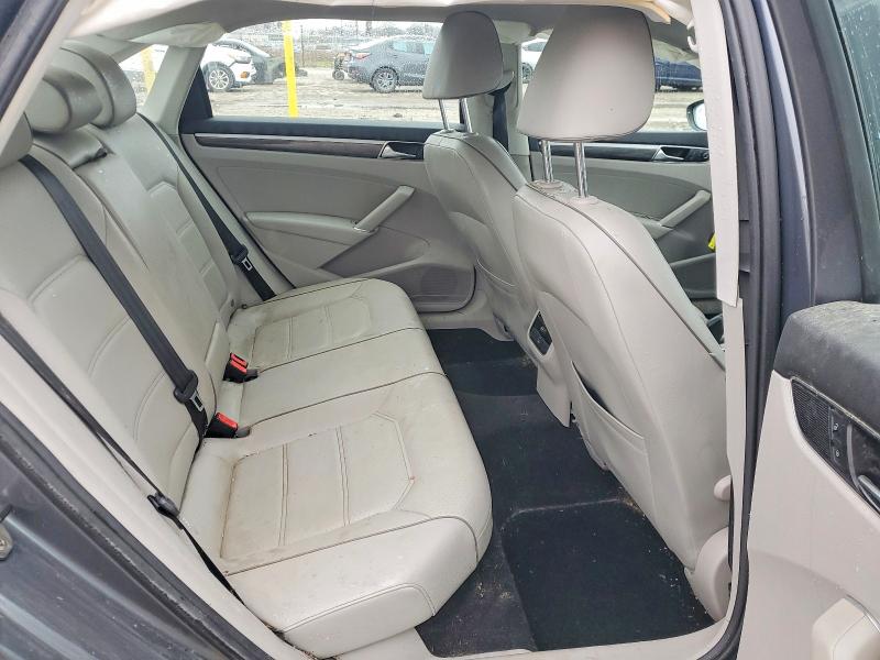 Продажа на аукционе авто 2017 Volkswagen Passat, vin: 1VWBT7A33HC065272, номер лота: 47296886