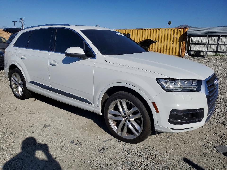 Продажа на аукционе авто 2017 Audi Q7, vin: WA1VAAF72HD044299, номер лота: 79239735