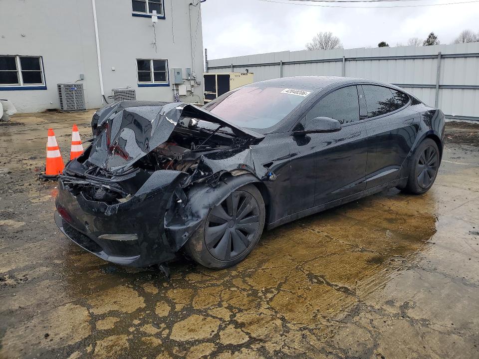 2024 Tesla Model S მანქანა იყიდება აუქციონზე, vin: 5YJSA1E52RF535667, აუქციონის ნომერი: 42048206