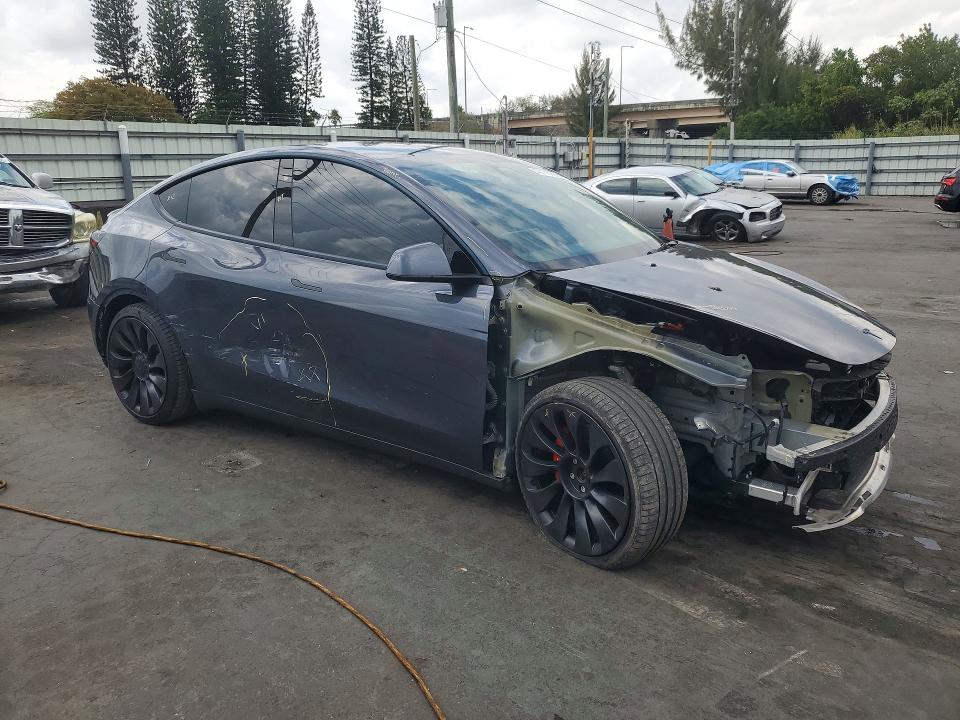 Продажа на аукционе авто 2022 Tesla Model Y, vin: 7SAYGDEF5NF379673, номер лота: 46158696