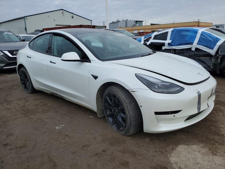 47658976 :رقم المزاد ، 5YJ3E1EA7NF165400 vin ، 2022 Tesla Model 3 مزاد بيع