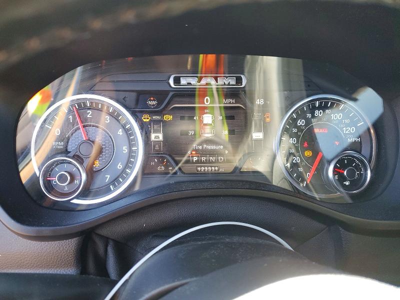 46941016 :رقم المزاد ، 1C6SRFFT7MN529433 vin ، 2021 Ram 1500 مزاد بيع