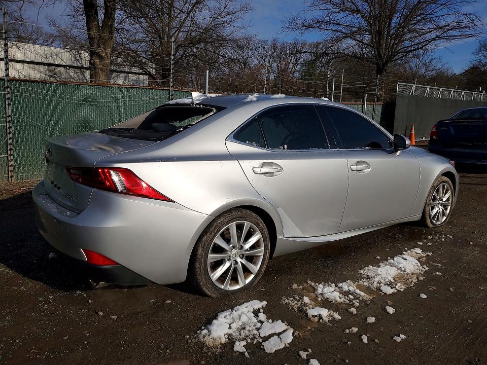 2015 Lexus Is 250 მანქანა იყიდება აუქციონზე, vin: JTHCF1D22F5028406, აუქციონის ნომერი: 45731236