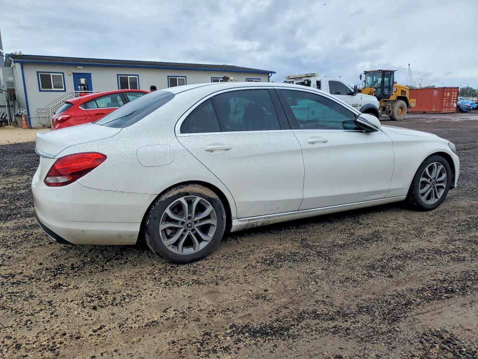 Продажа на аукционе авто 2017 Mercedes-benz C, vin: 55SWF4JBXHU231709, номер лота: 46226316