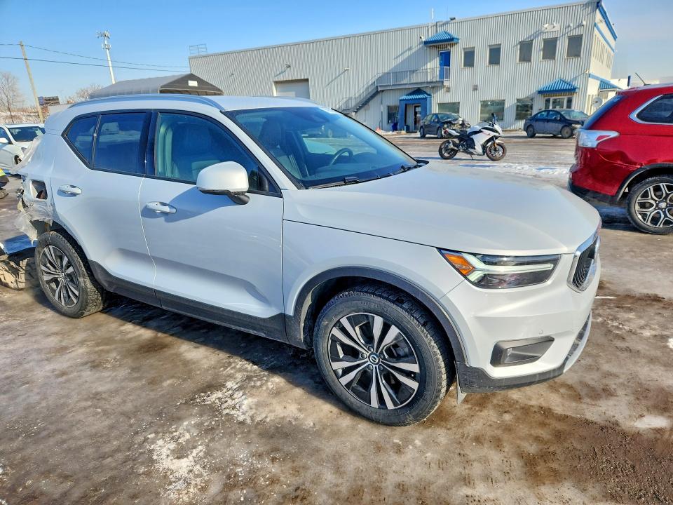 Продажа на аукционе авто 2021 Volvo Xc40, vin: YV4162UK1M2537297, номер лота: 79518695