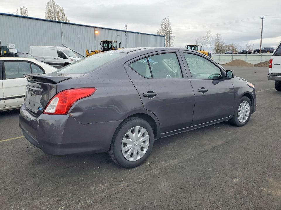 Продажа на аукционе авто 2015 Nissan Versa, vin: 3N1CN7AP0FL913262, номер лота: 42067716