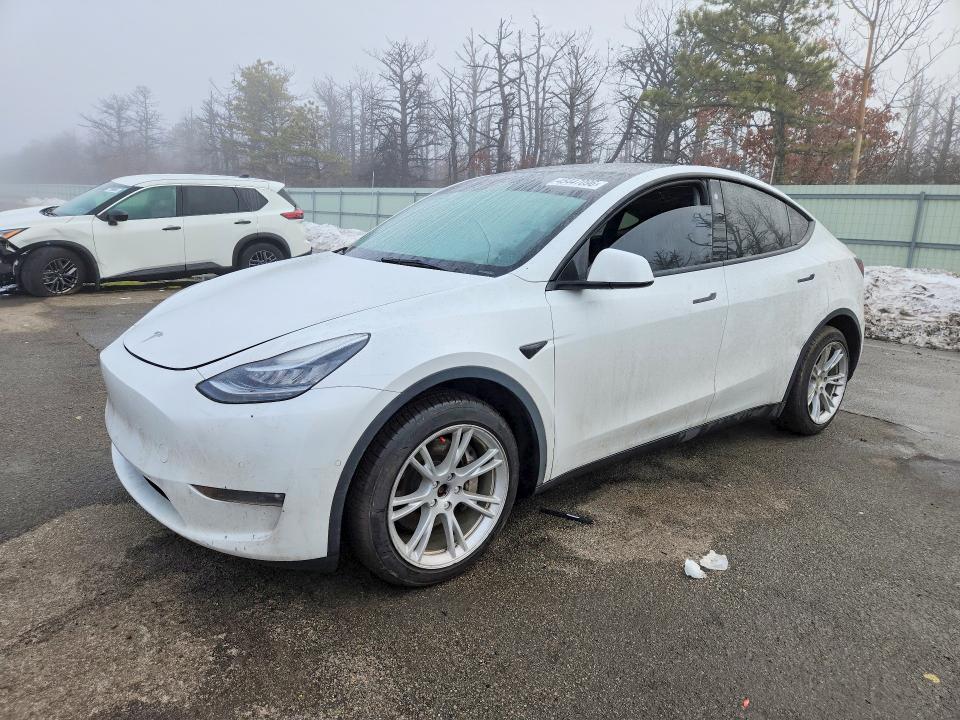 2022 Tesla Model Y მანქანა იყიდება აუქციონზე, vin: 7SAYGDEE4NF310450, აუქციონის ნომერი: 45447096