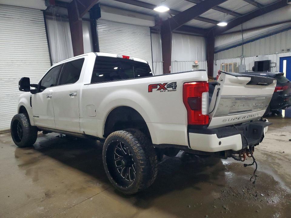 46373816 :رقم المزاد ، 1FT8W3BT6JEB63931 vin ، 2018 Ford F350 مزاد بيع