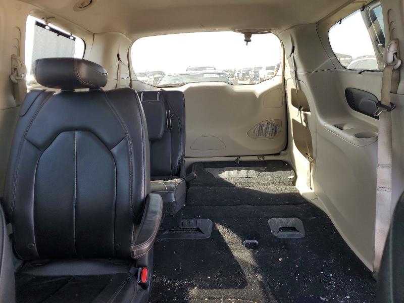 46097506 :رقم المزاد ، 2C4RC1BG1JR101618 vin ، 2018 Chrysler Pacifica مزاد بيع