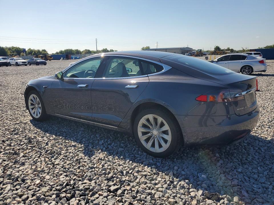 2018 Tesla Model S მანქანა იყიდება აუქციონზე, vin: 5YJSA1E22JF268377, აუქციონის ნომერი: 47772466