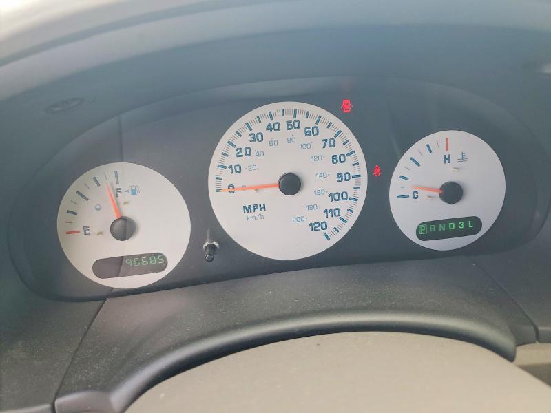 41713116 :رقم المزاد ، 1C4GJ25B82B593292 vin ، 2002 Chrysler Voyager مزاد بيع