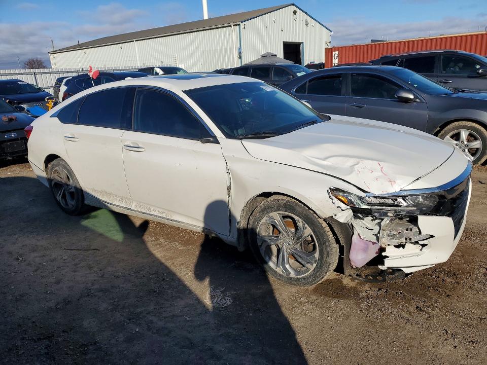 41919506 :رقم المزاد ، 1HGCV1F53JA811912 vin ، 2018 Honda Accord مزاد بيع