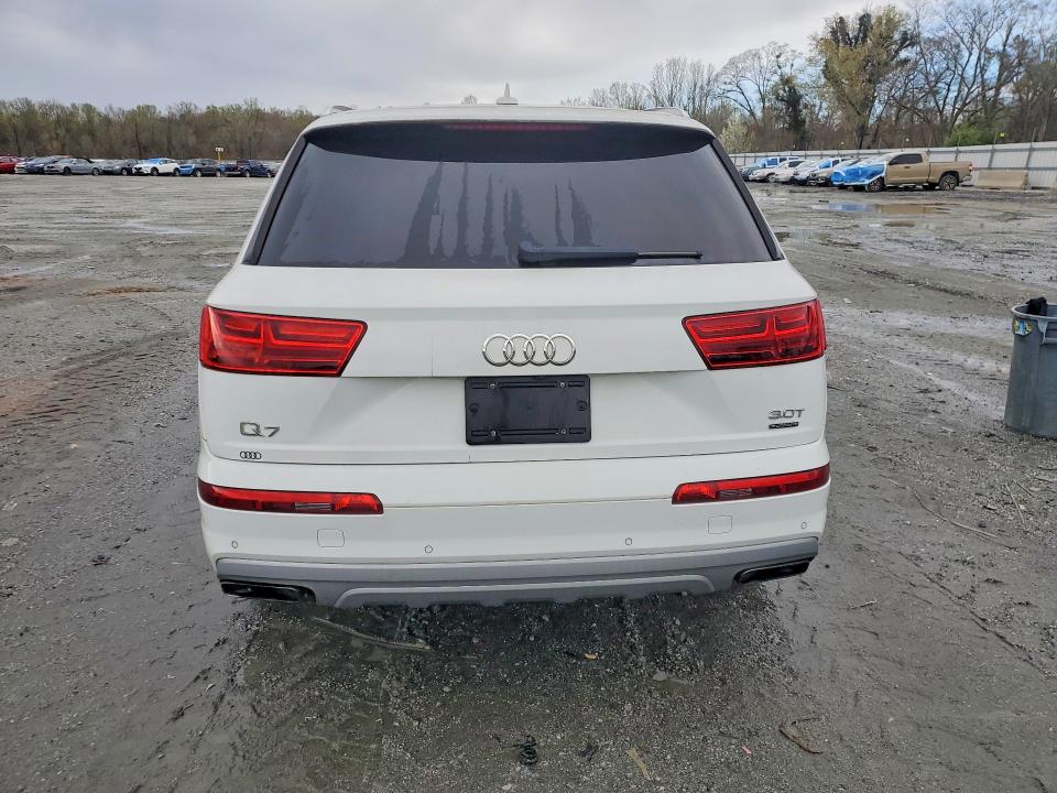 2018 Audi Q7 მანქანა იყიდება აუქციონზე, vin: WA1LAAF7XJD034262, აუქციონის ნომერი: 45669546