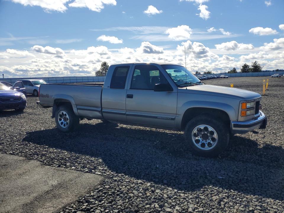 47384776 :رقم المزاد ، 1GTGK29J9YF431154 vin ، 2000 Gmc Sierra مزاد بيع