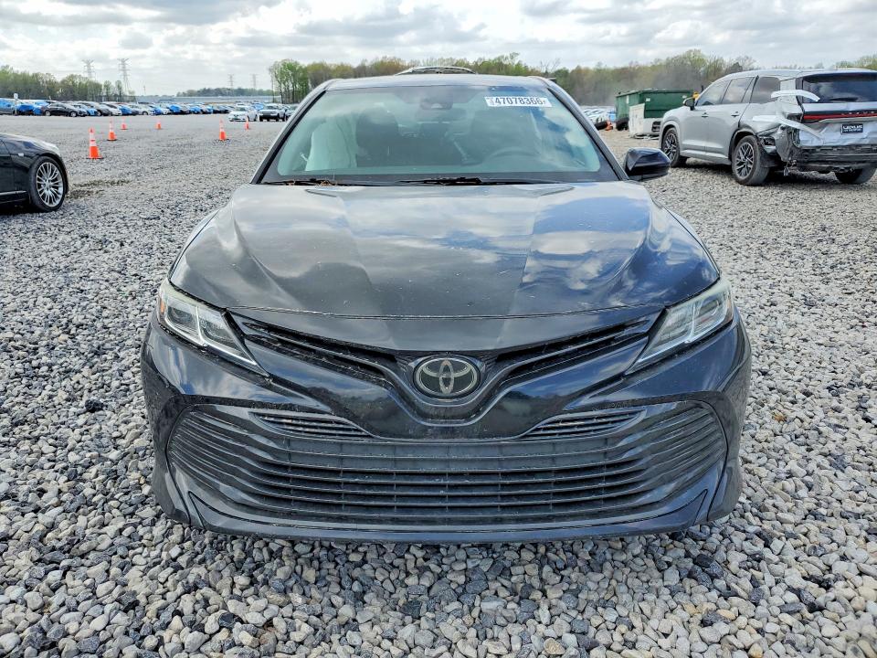 47078366 :رقم المزاد ، 4T1B11HK5KU258149 vin ، 2019 Toyota Camry مزاد بيع