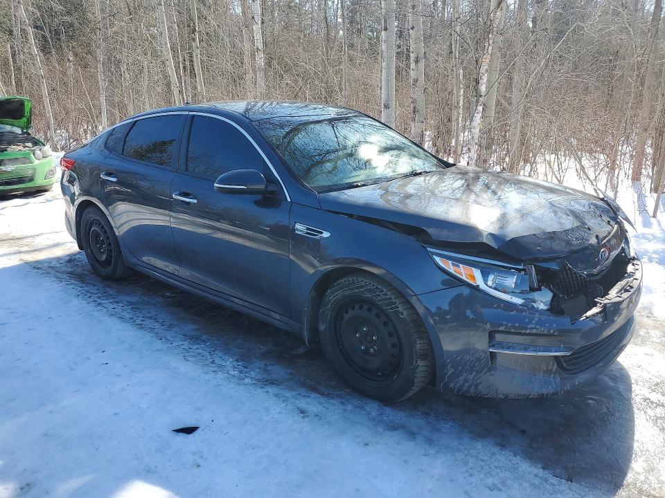 2016 Kia Optima მანქანა იყიდება აუქციონზე, vin: 5XXGT4L32GG080588, აუქციონის ნომერი: 79543385