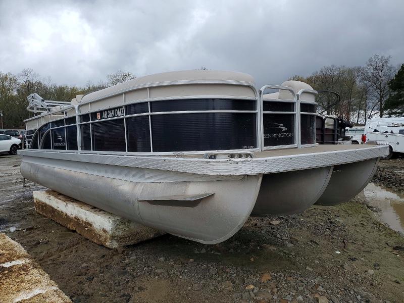 79725015 :رقم المزاد ، ETW99174B414 vin ، 2014 Bennington Marine Boat2375 G Series مزاد بيع