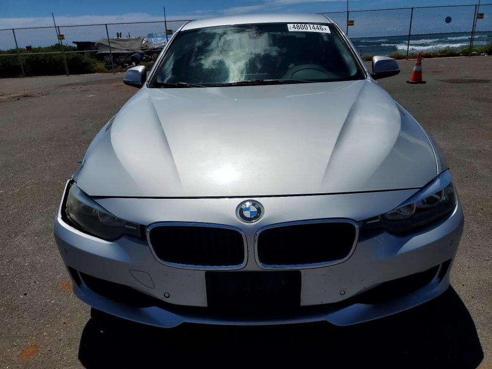 2013 Bmw 328 მანქანა იყიდება აუქციონზე, vin: WBA3A5G59DNP20217, აუქციონის ნომერი: 48001446