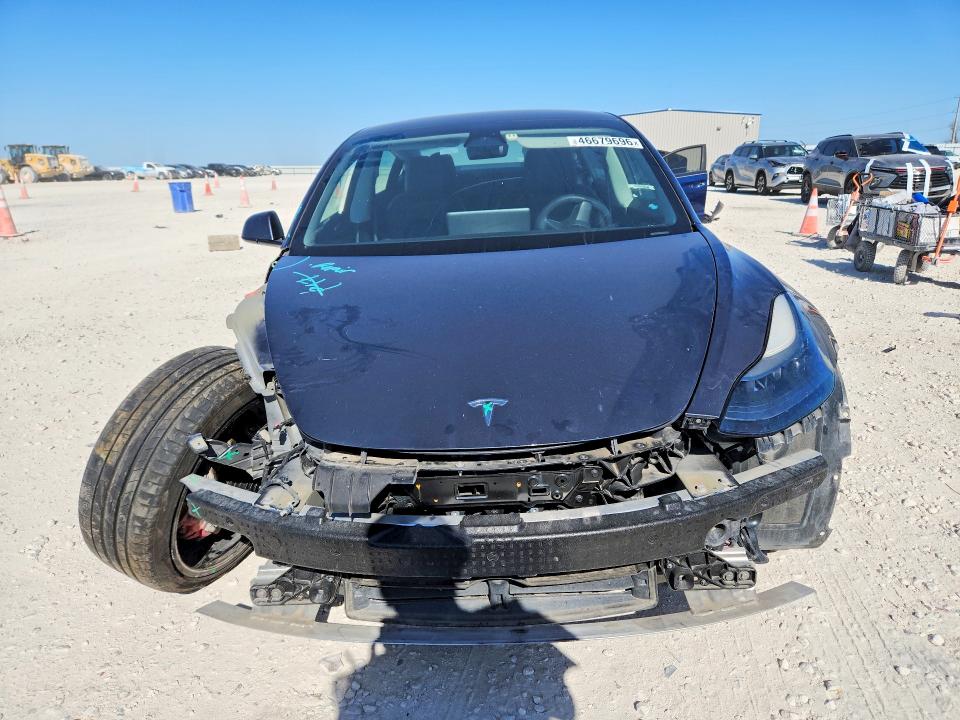 Продажа на аукционе авто 2022 Tesla Model 3, vin: 5YJ3E1EC6NF262184, номер лота: 46679696