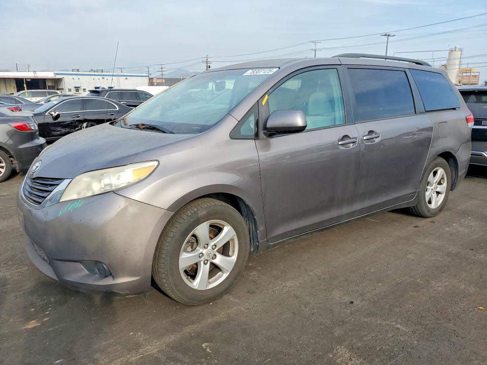 Aukcja sprzedaży 2011 Toyota Sienna, vin: 5TDKK3DC0BS046212, numer aukcji: 78307125