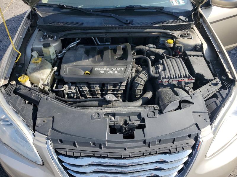 47213516 :رقم المزاد ، 1C3CCBBB0DN651852 vin ، 2013 Chrysler 200 مزاد بيع