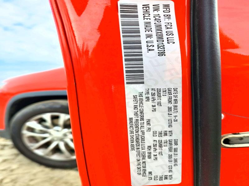 2021 Jeep Cherokee მანქანა იყიდება აუქციონზე, vin: 1C4PJMMX8MD132786, აუქციონის ნომერი: 79678085