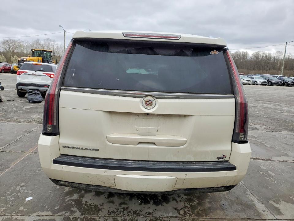 46316046 :رقم المزاد ، 1GYS4HKJ5FR227491 vin ، 2015 Cadillac Escalade مزاد بيع
