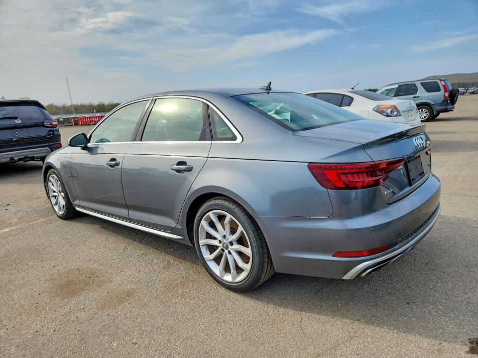Продажа на аукционе авто 2019 Audi A4, vin: WAUENAF4XKN005653, номер лота: 77806205