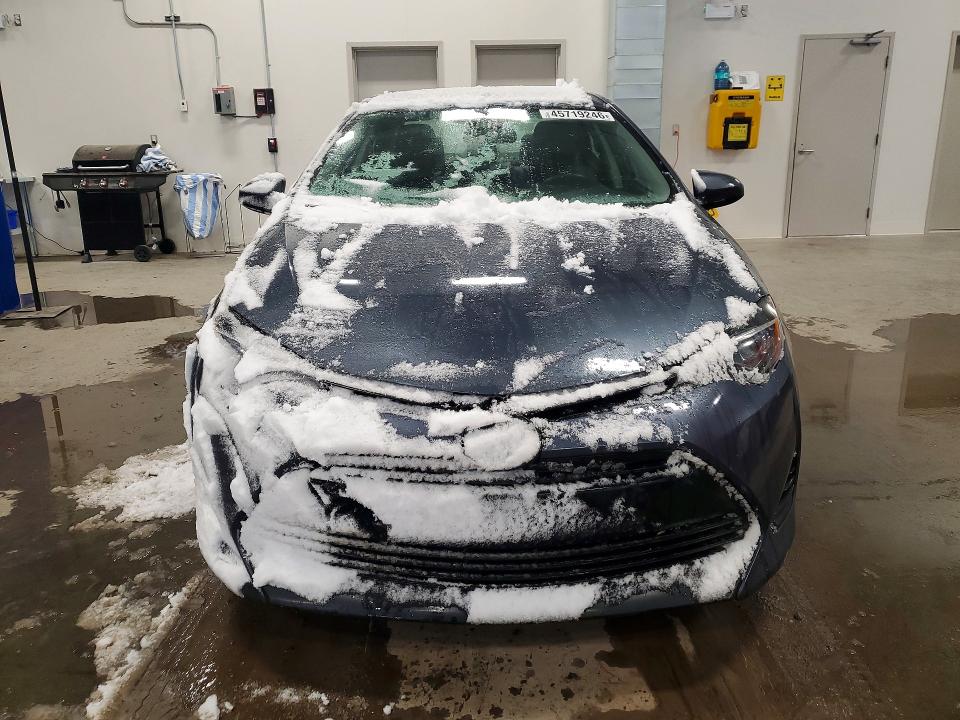 45719246 :رقم المزاد ، 2T1BURHE9JC053823 vin ، 2018 Toyota Corolla مزاد بيع