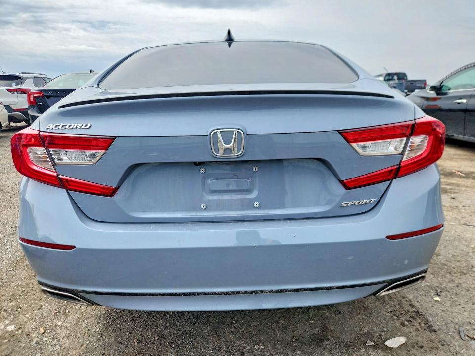 47387726 :رقم المزاد ، 1HGCV1F37NA097528 vin ، 2022 Honda Accord مزاد بيع