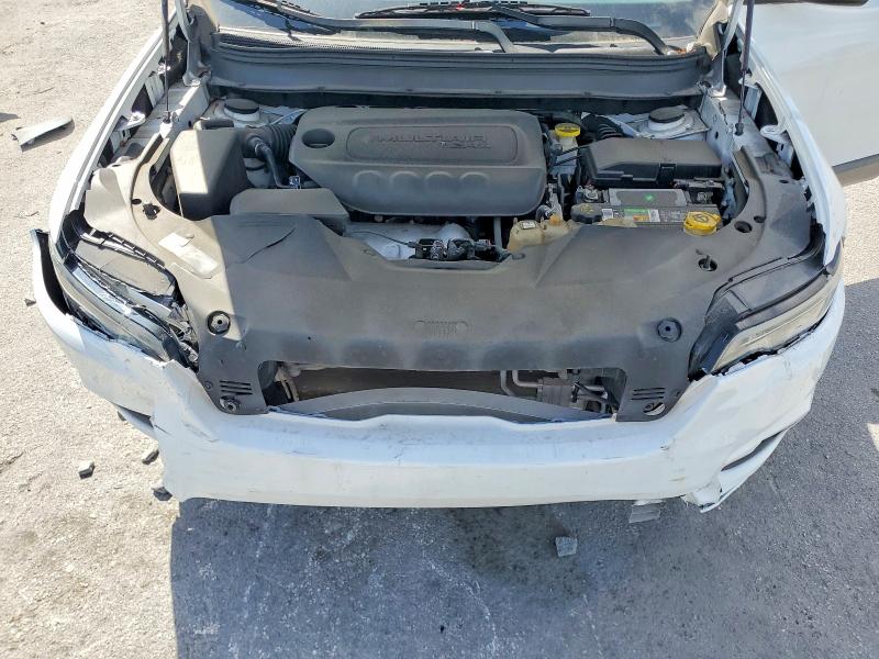 47760966 :رقم المزاد ، 1C4PJLCB2LD614748 vin ، 2020 Jeep Cherokee مزاد بيع