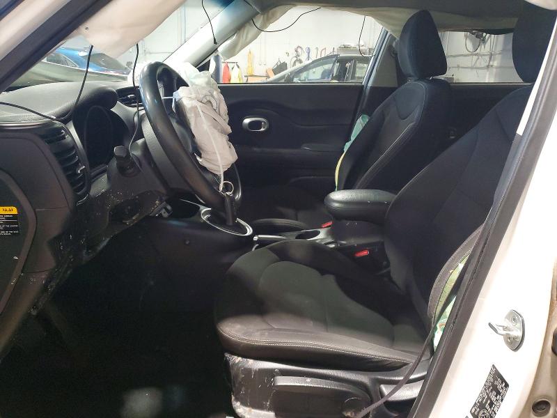 42010886 :رقم المزاد ، KNDJN2A26F7119141 vin ، 2015 Kia Soul Lx/s/x-line مزاد بيع