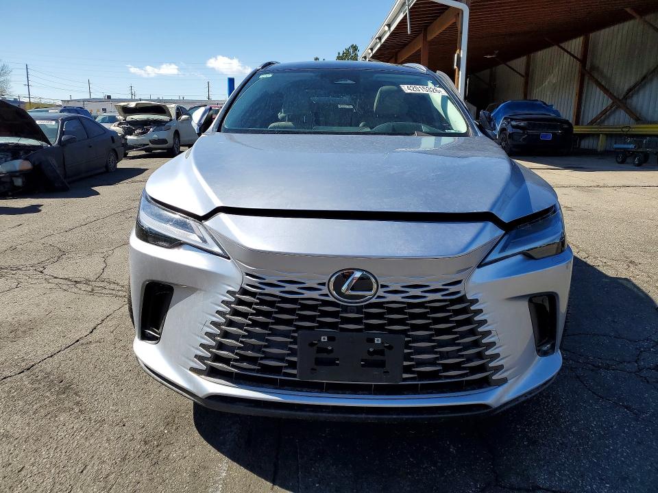 2026 Lexus Rx 450h+ მანქანა იყიდება აუქციონზე, vin: JTJCJMGA5T2038409, აუქციონის ნომერი: 42015326