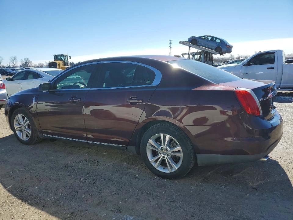 47417336 :رقم المزاد ، 1LNHL9DR0AG609715 vin ، 2010 Lincoln Townhouse Mks 4dr مزاد بيع