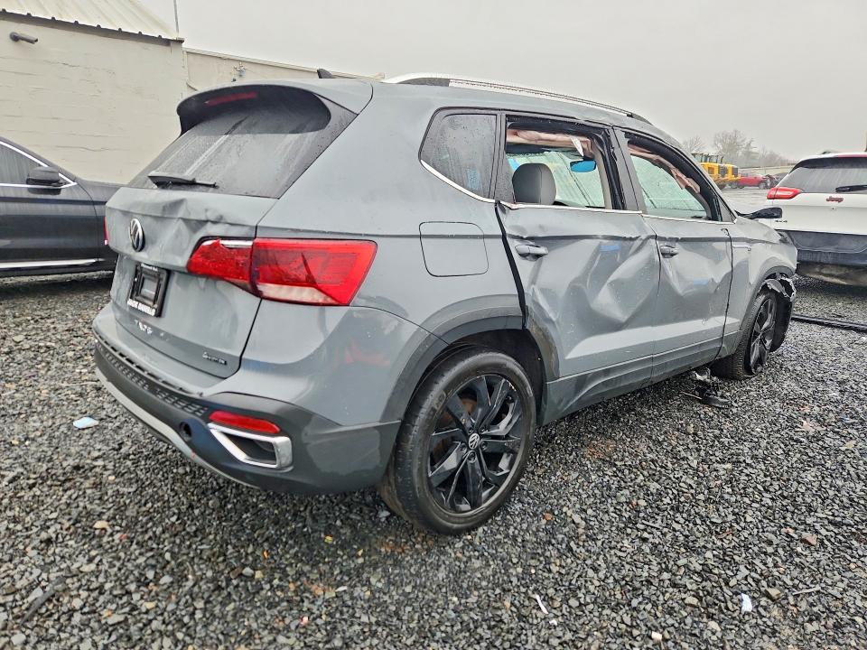 Продажа на аукционе авто 2022 Volkswagen Taos, vin: 3VVPX7B2XNM011031, номер лота: 78756415