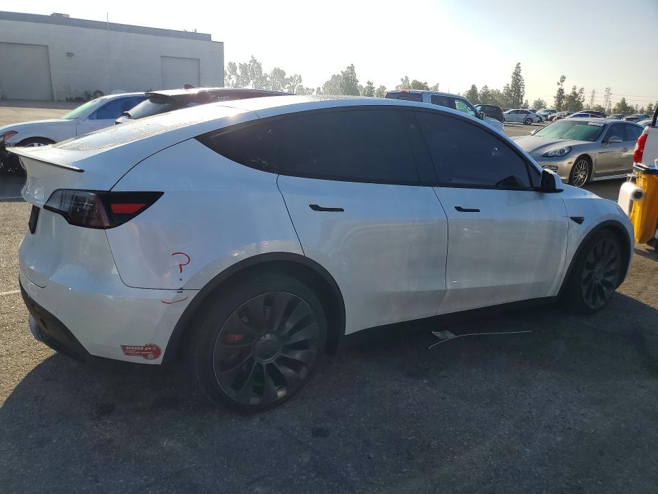 41842316 :رقم المزاد ، 5YJYGDEF4LF023158 vin ، 2020 Tesla Model Y مزاد بيع