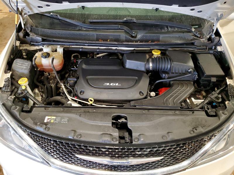 2017 Chrysler Pacifica მანქანა იყიდება აუქციონზე, vin: 2C4RC1EGXHR653656, აუქციონის ნომერი: 41619006