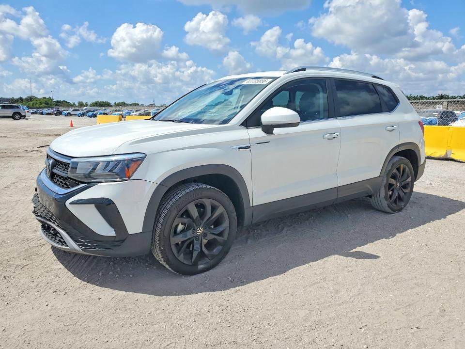Продажа на аукционе авто 2024 Volkswagen Taos, vin: 3VVEX7B26RM007300, номер лота: 47735856