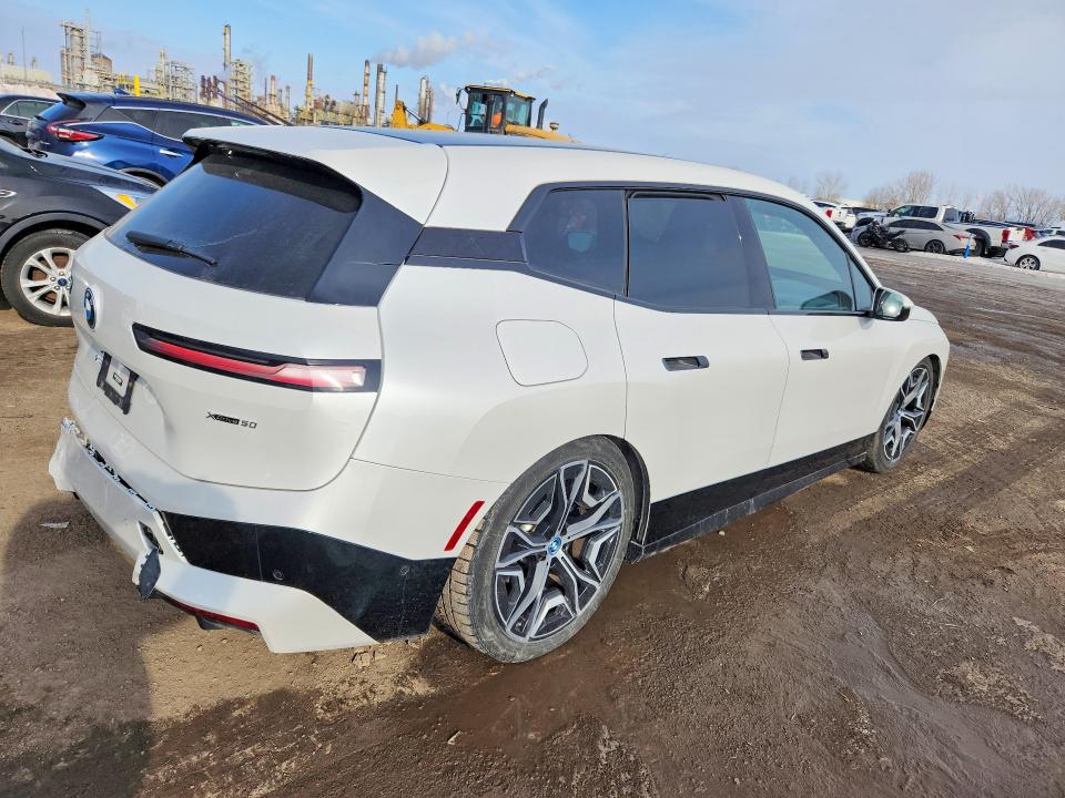 41602656 :رقم المزاد ، WB523CF08NCJ58175 vin ، 2022 Bmw Ix مزاد بيع