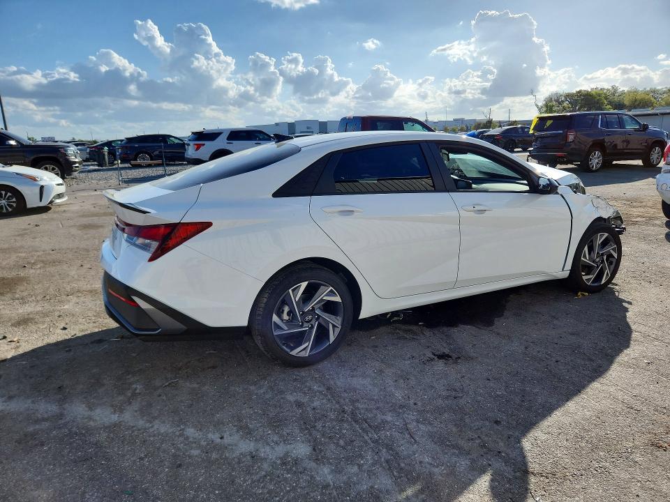 Продажа на аукционе авто 2025 Hyundai Elantra, vin: KMHLM4DG4SU070401, номер лота: 42069716