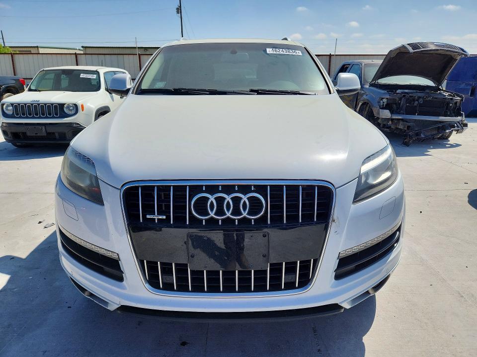 Продажа на аукционе авто 2015 Audi Q7, vin: WA1LMAFE0FD023591, номер лота: 46243836