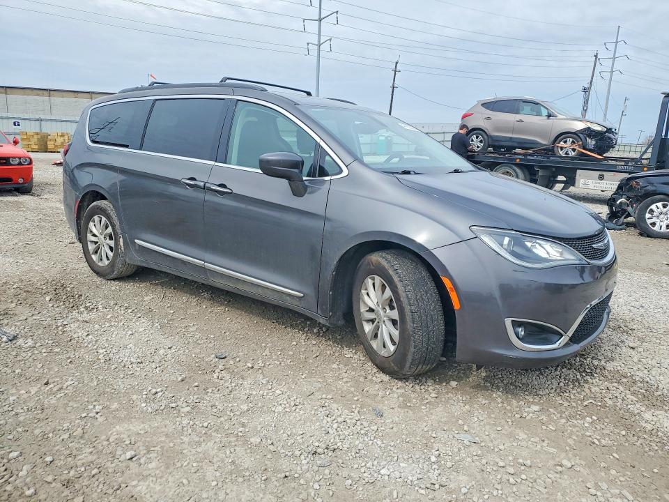 2017 Chrysler Pacifica მანქანა იყიდება აუქციონზე, vin: 2C4RC1BG6HR524561, აუქციონის ნომერი: 46650206