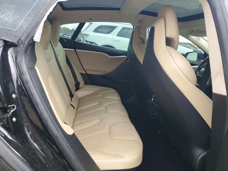 47944856 :رقم المزاد ، 5YJSA1E28HF190598 vin ، 2017 Tesla Model S مزاد بيع
