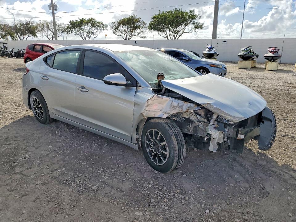 Продажа на аукционе авто 2017 Hyundai Elantra, vin: 5NPD74LF7HH077449, номер лота: 79738715