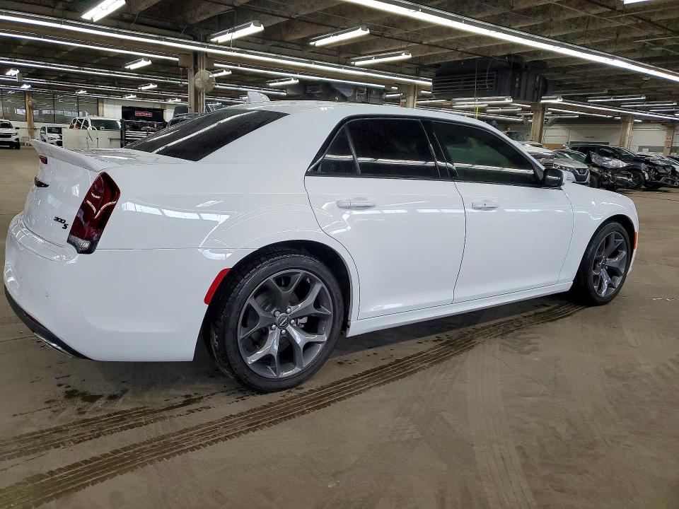 Продажа на аукционе авто 2023 Chrysler 300, vin: 2C3CCABT0PH628362, номер лота: 45659246