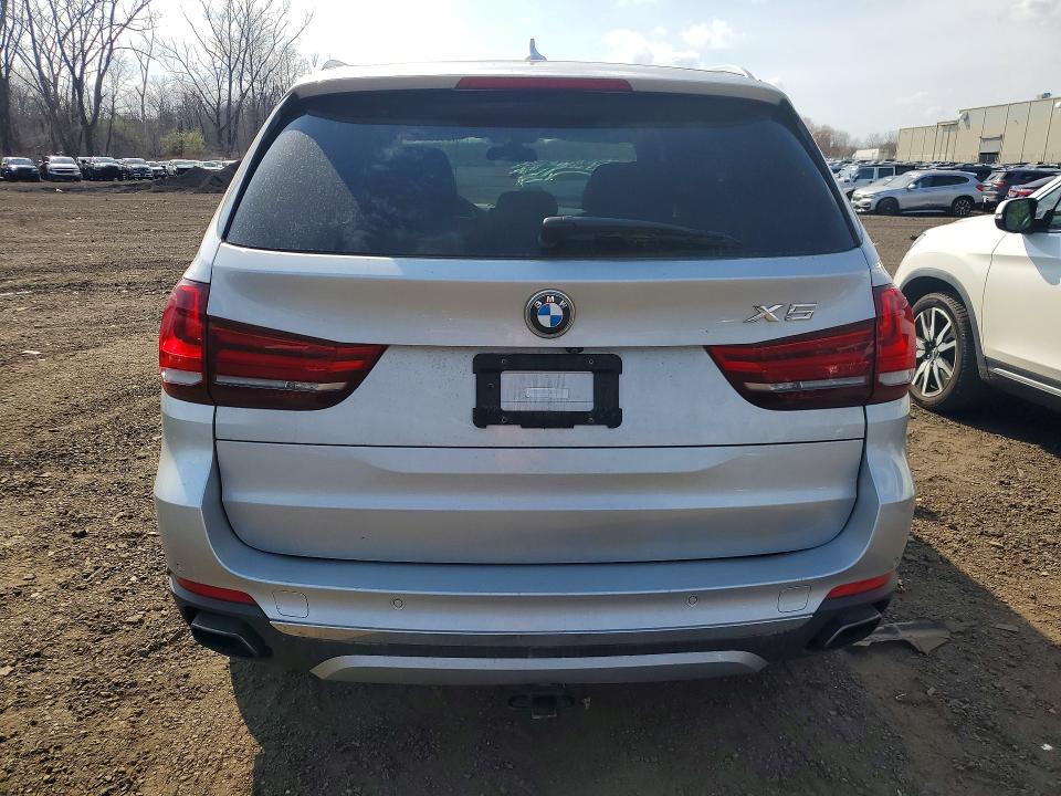 48050206 :رقم المزاد ، 5UXKR6C54F0J78767 vin ، 2015 Bmw X5 مزاد بيع